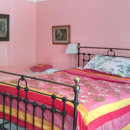 Orchard Pond Bed & Breakfast Даксфорд Экстерьер фото
